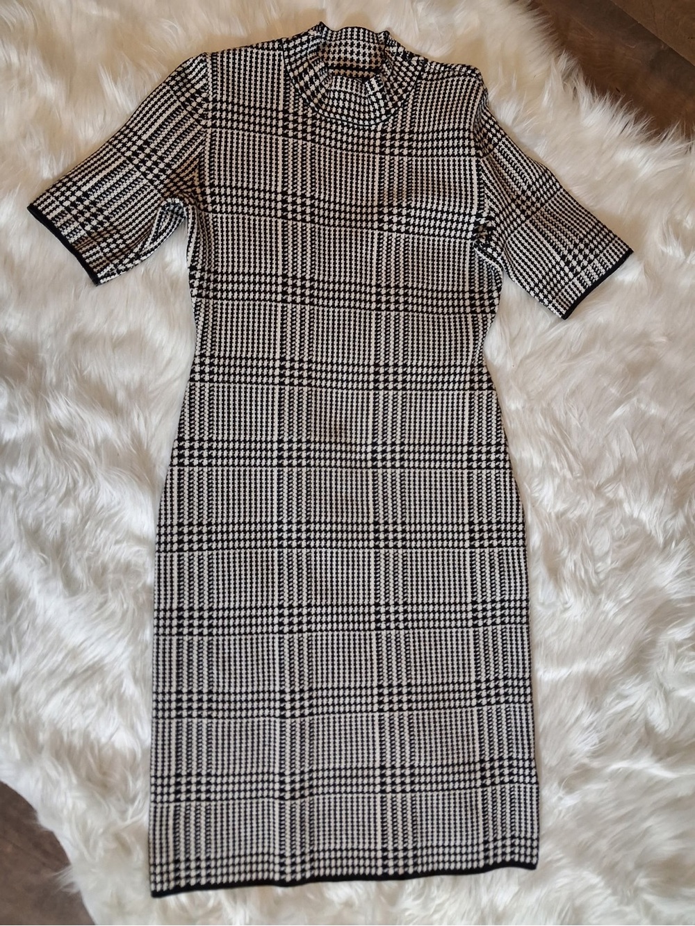 Chaps Black & White Plaid Knit Midi Dress